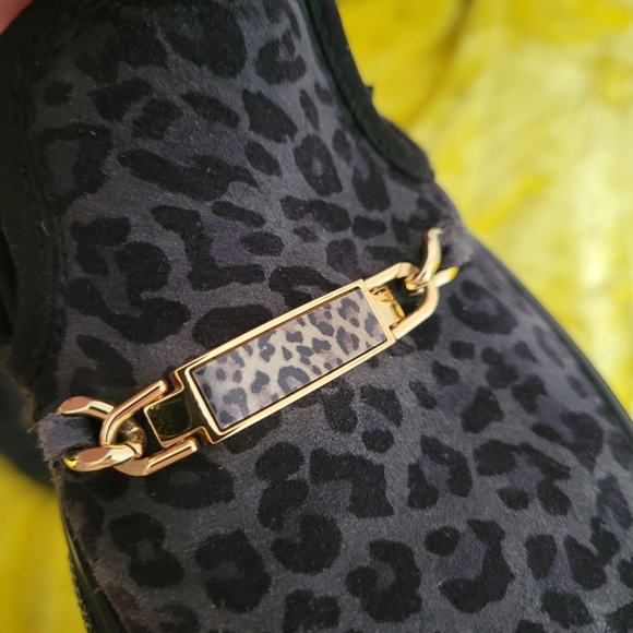 Vans Strauberry cheetah print slide on sneakers - Picture 9 of 10